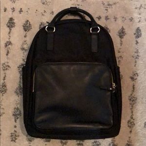 Lo & Sons The Rowledge